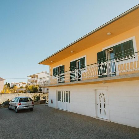 Apartments With A Parking Space Marina, Trogir - 11554 Zewnętrze zdjęcie