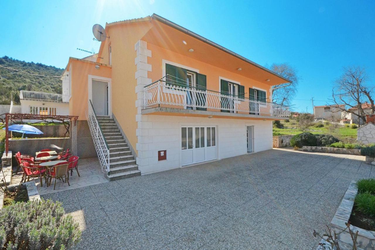 Apartments With A Parking Space Marina, Trogir - 11554 Zewnętrze zdjęcie