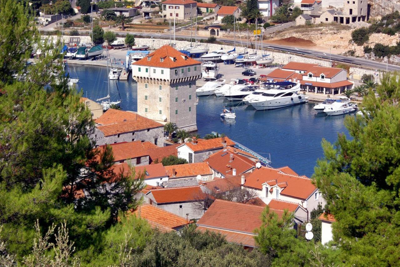 Apartments With A Parking Space Marina, Trogir - 11554 Zewnętrze zdjęcie